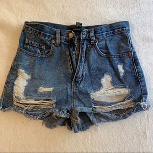 F21 ripped short shorts